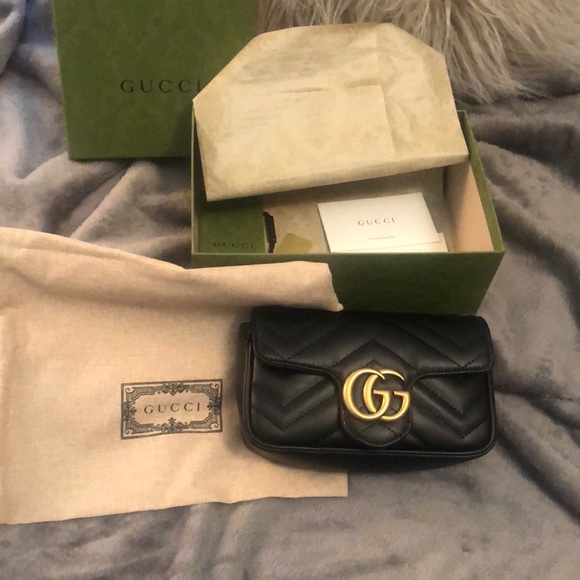 Gucci Black Calfskin Matelasse Super Mini GG Marmont Shoulder Bag - Picture 1 of 7